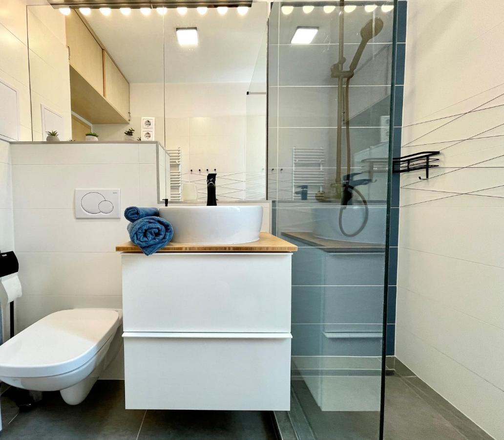 Feel Home Deluxe Corvin # Free Parking # Ac # Elevator Budapeşte Dış mekan fotoğraf