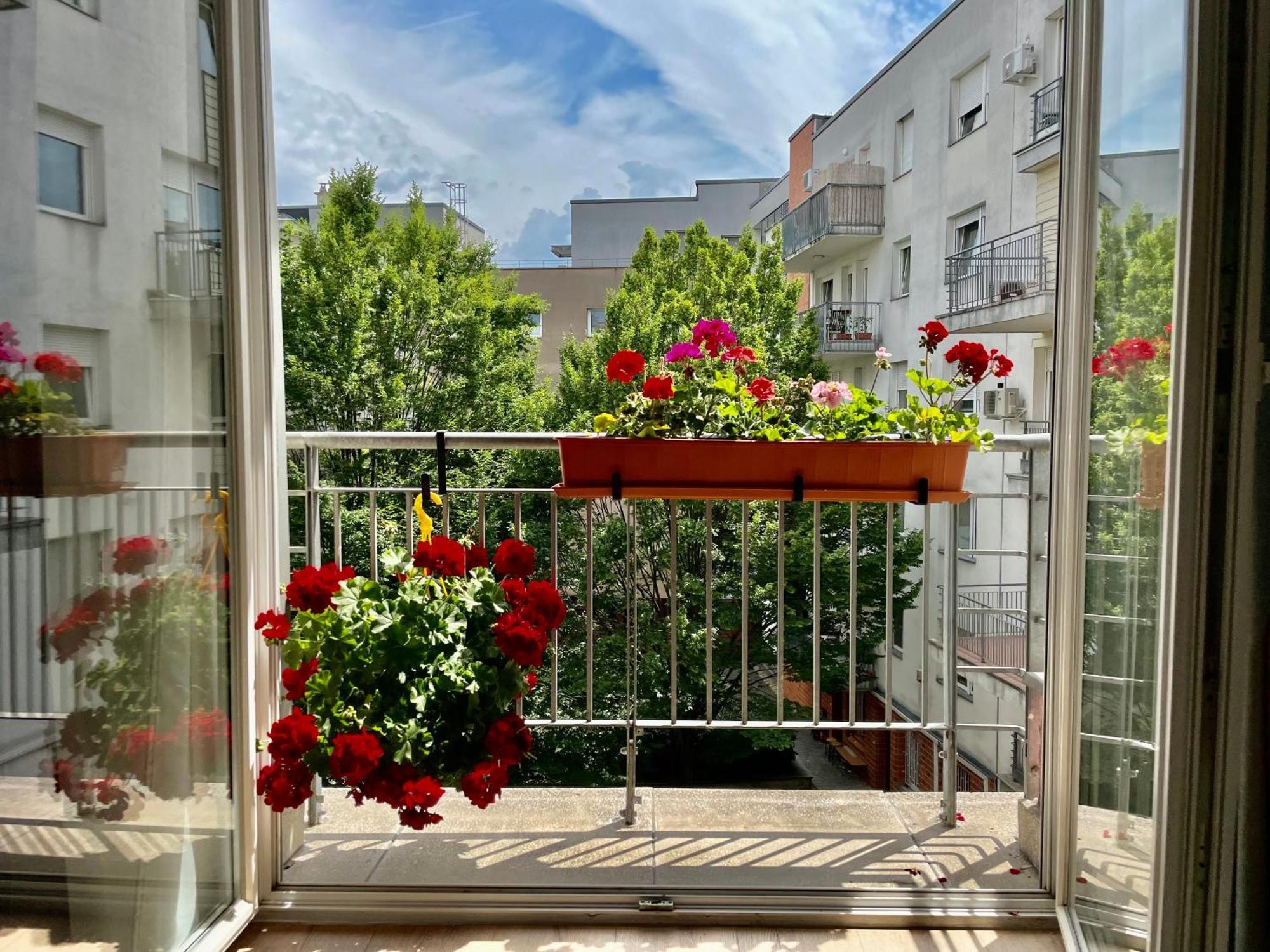 Feel Home Deluxe Corvin # Free Parking # Ac # Elevator Budapeşte Dış mekan fotoğraf